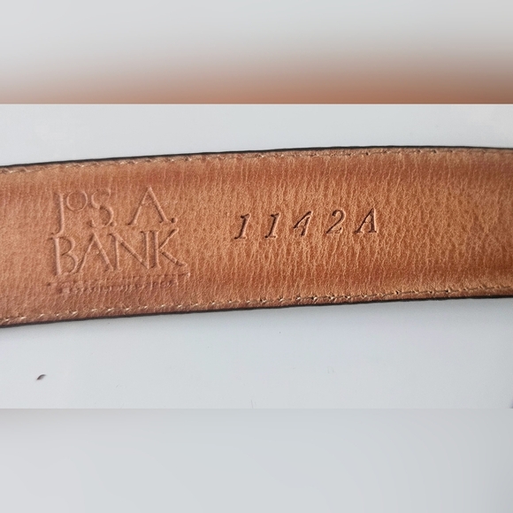 Jos A Bank Genuine Leather Belt Men 42 - Picture 6 of 8
